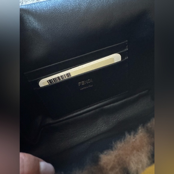 Fendi Baguette Mini shearling sheepskin bag - Picture 9 of 12
